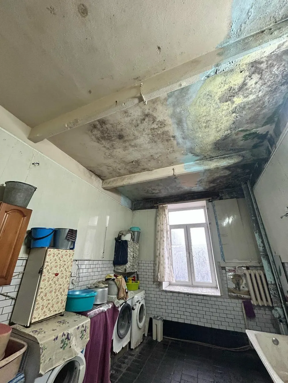 Учительская дом 1